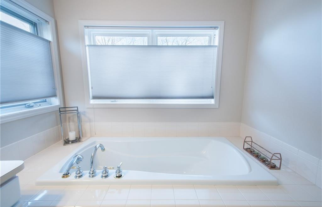 47320 Autumn Park Crt, Novi, MI 48374